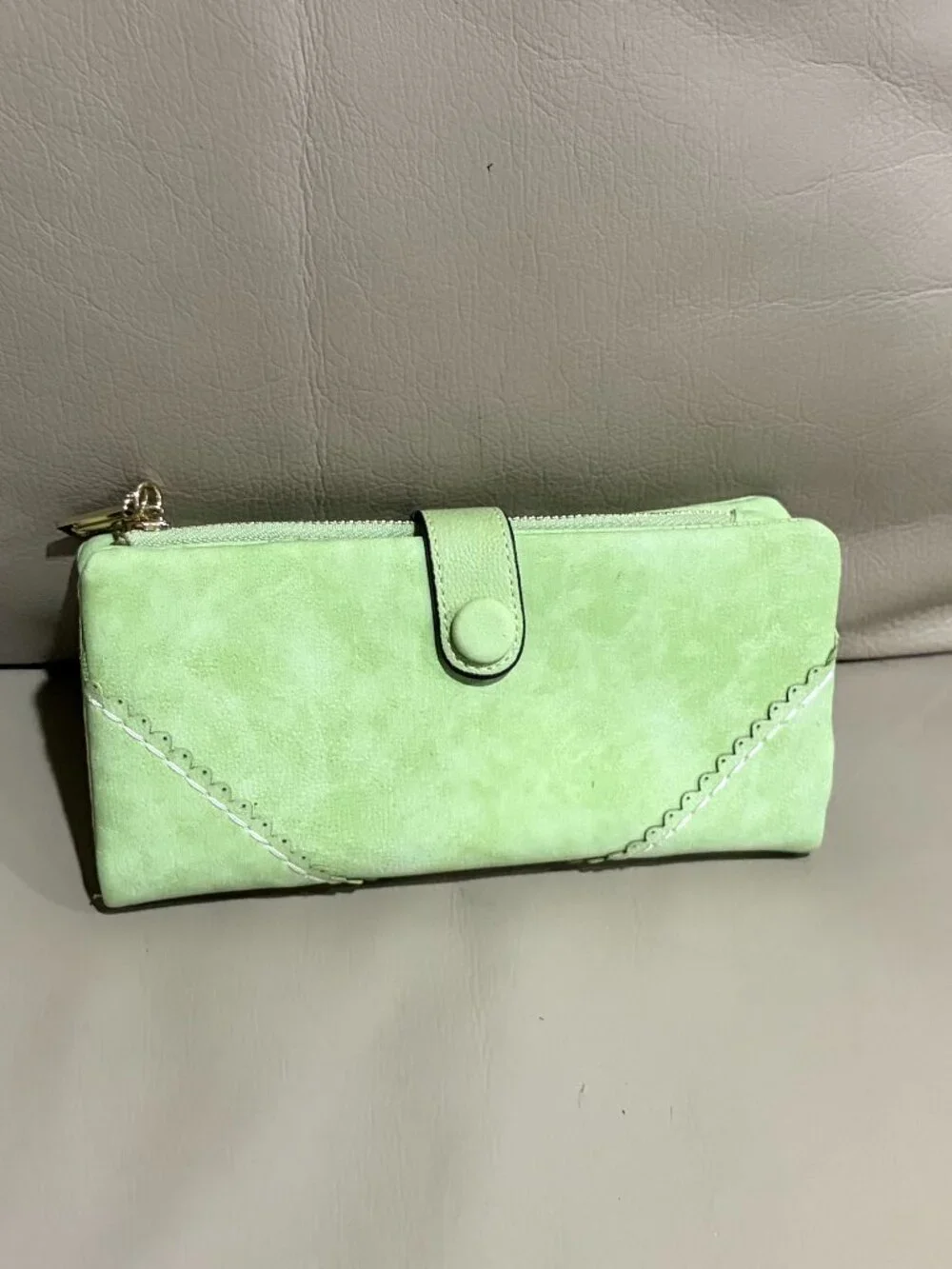 Lady Bei Bei Faux Suede Wallet